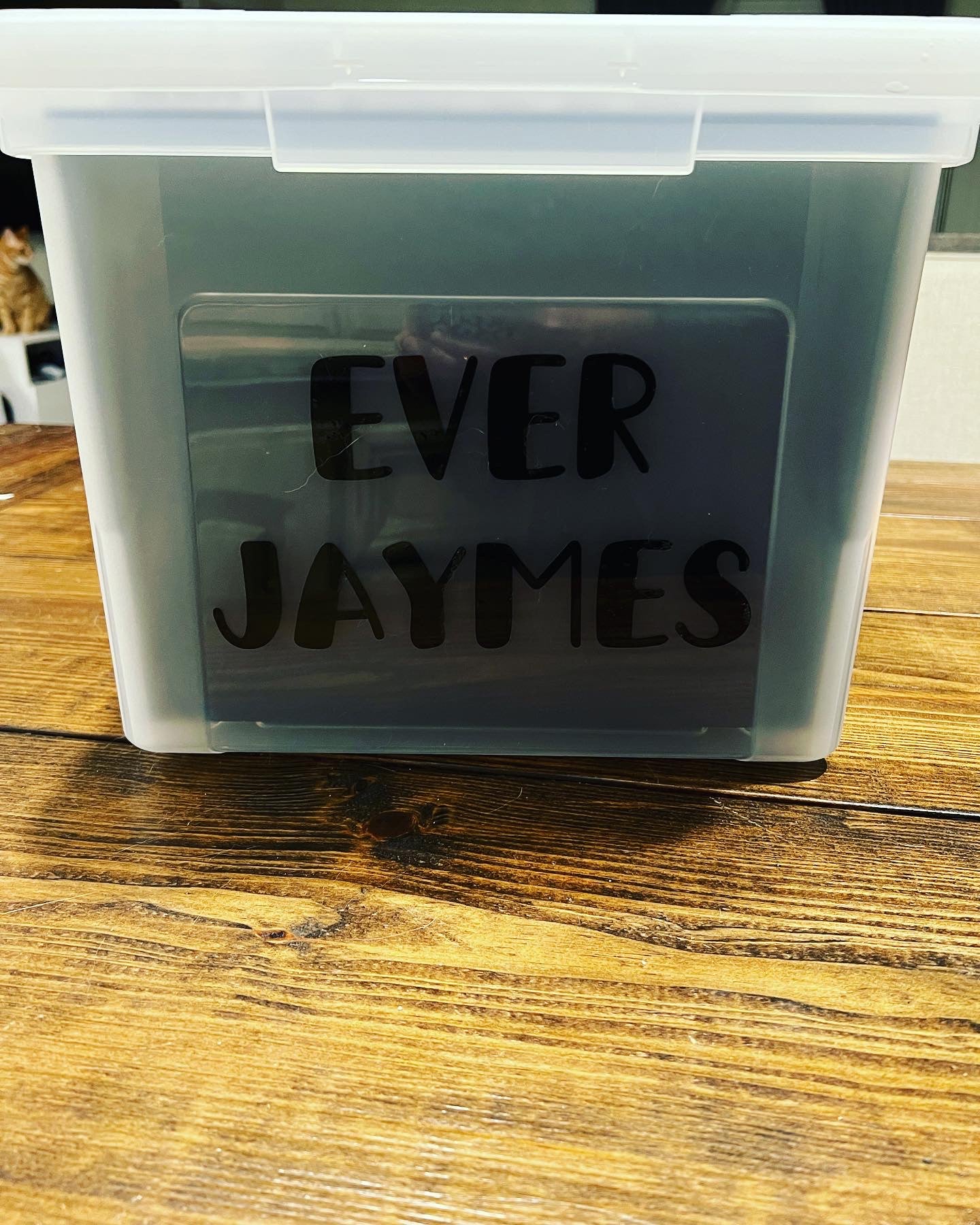 Custom Keepsake Crate